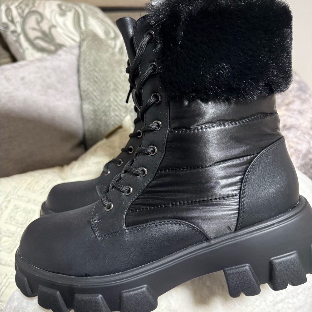 Women's Black Fur-Lined Boots